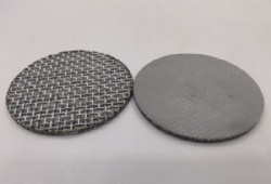 Titanium multi-layer sintered mesh
